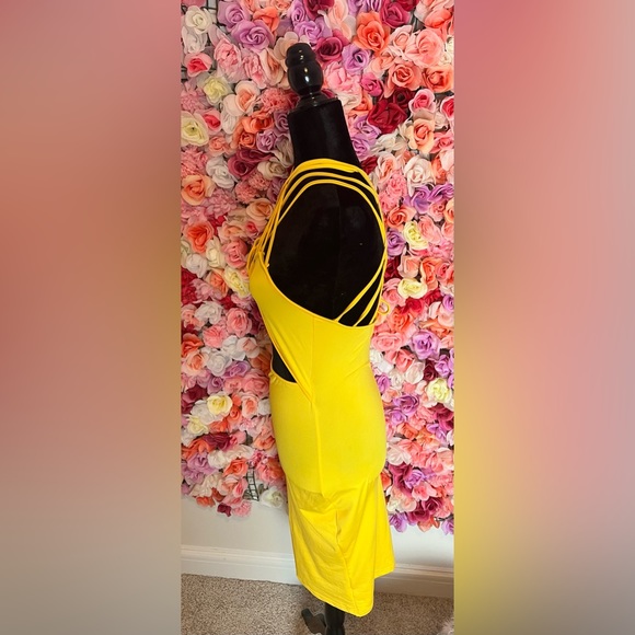 Beautiful Bright Yellow Strap Dress - Picture 3 of 4